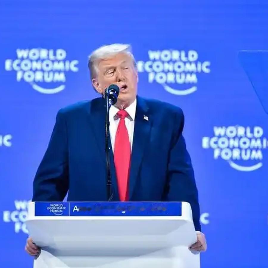 特朗普曾向全球宣称：台湾问题是中国自己的问题，美国尊重中国的任何一个举动，中国想
