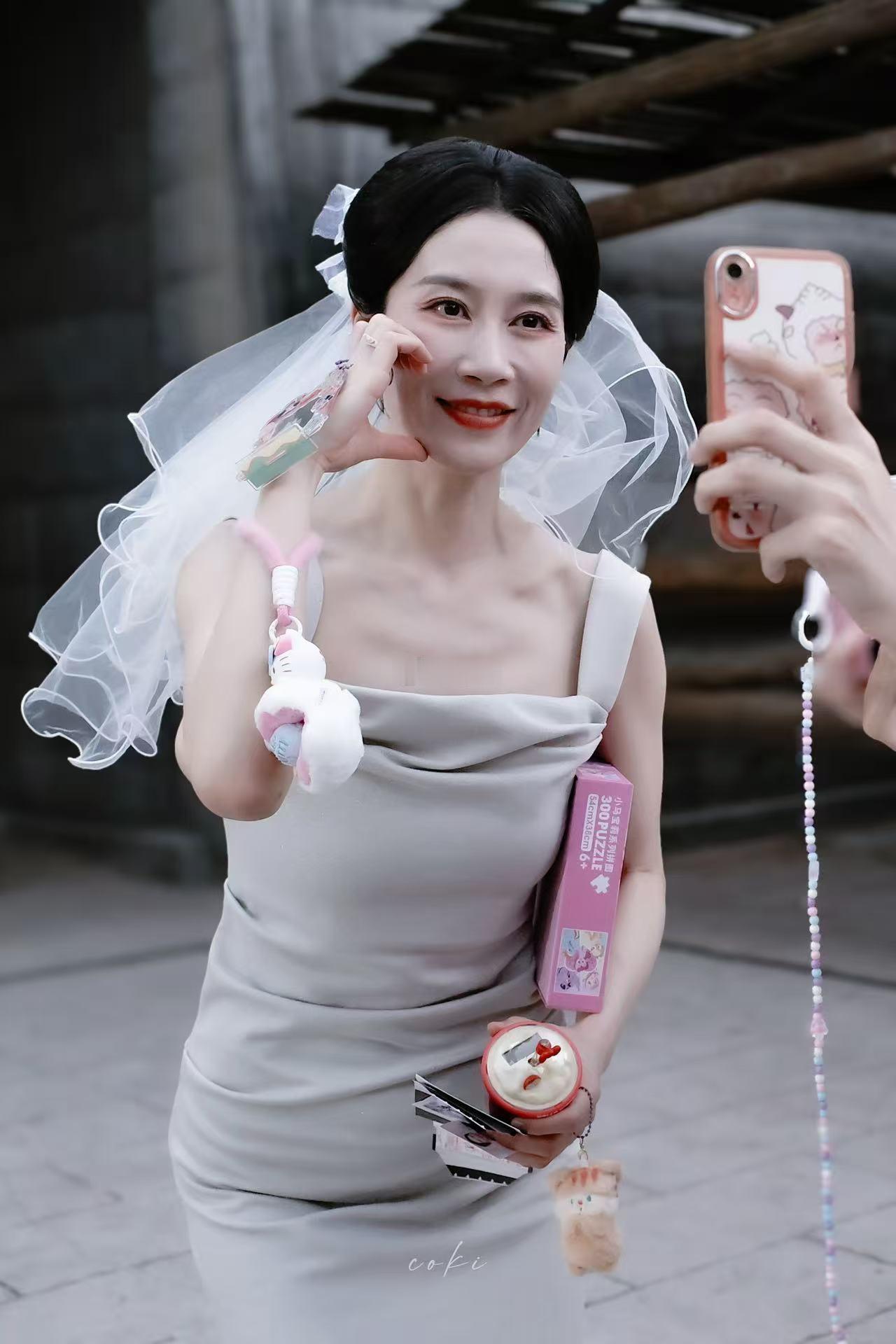 温峥嵘 进步曾经上台略显拘谨放不开，如今从容把控全场。默默消化不足、反复复盘每一