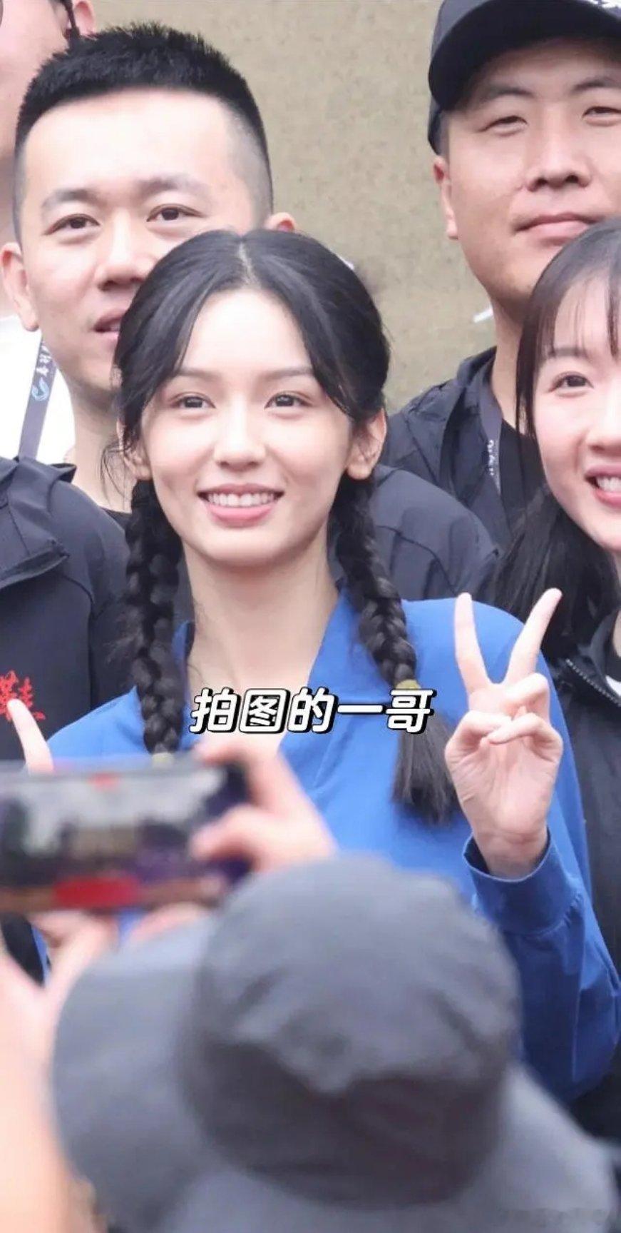 红舞鞋开机了 ​​​