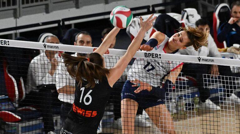 朱婷之意甲季后赛冠军赛：前东家斯坎迪奇对阵贝加莫 

意媒 – 在比格马特球馆，