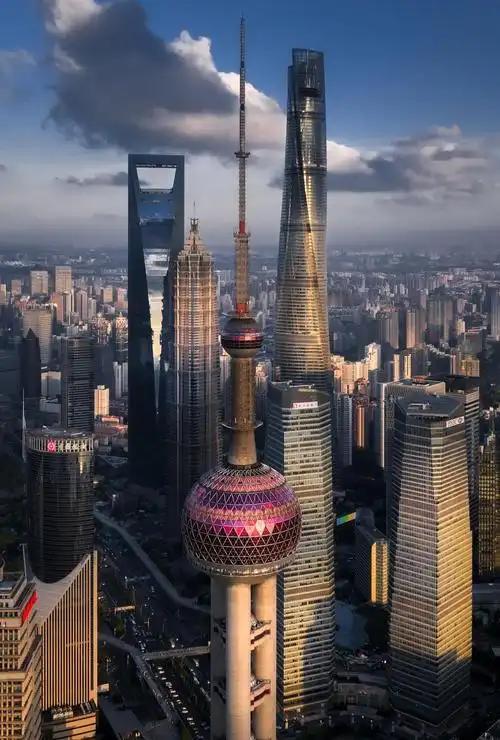 全国经济大盘的季度成绩单正式交卷，31个省份的GDP数据全部公布，每一个数字背后