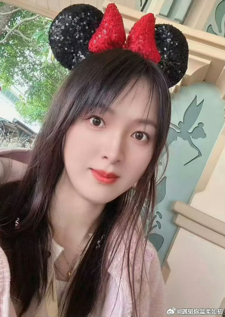 迪士尼真的是快乐老家。就是人多了点，很多不快乐的时刻，去了迪士尼，至少当下就是很