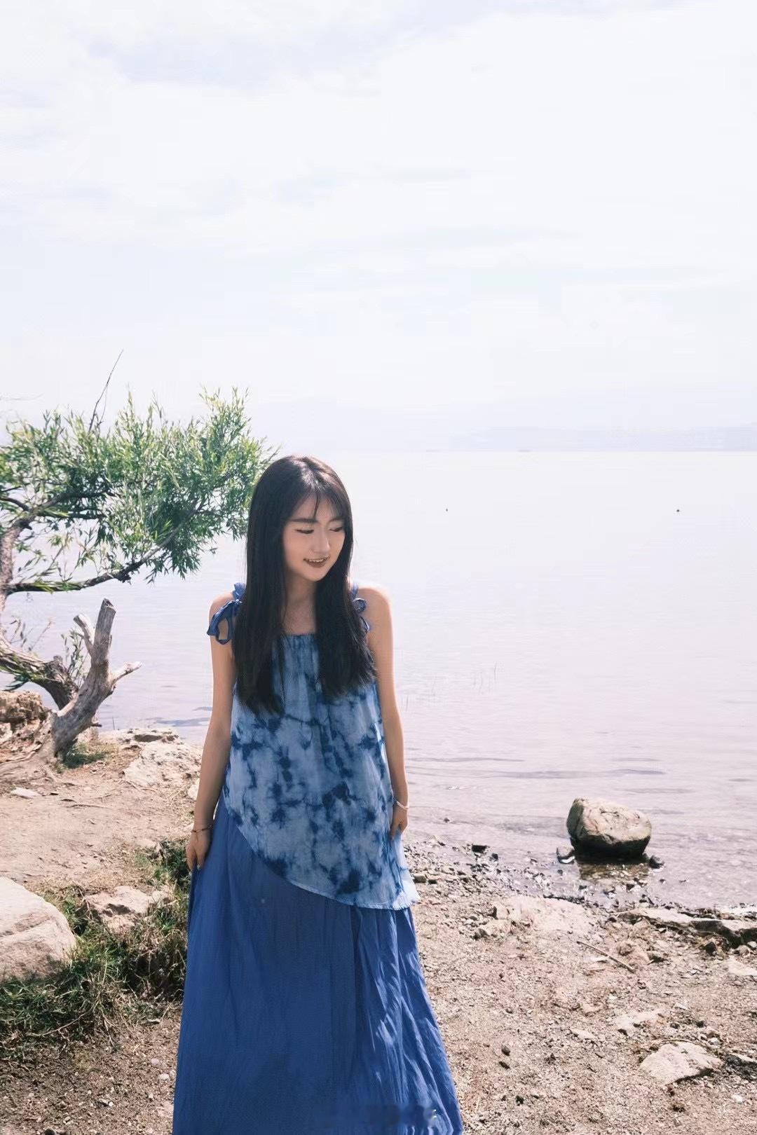 还是喜欢马代裙[耶]太百搭了 真的 在海边真的绝配！！！！姐妹们 其他都可以不冲