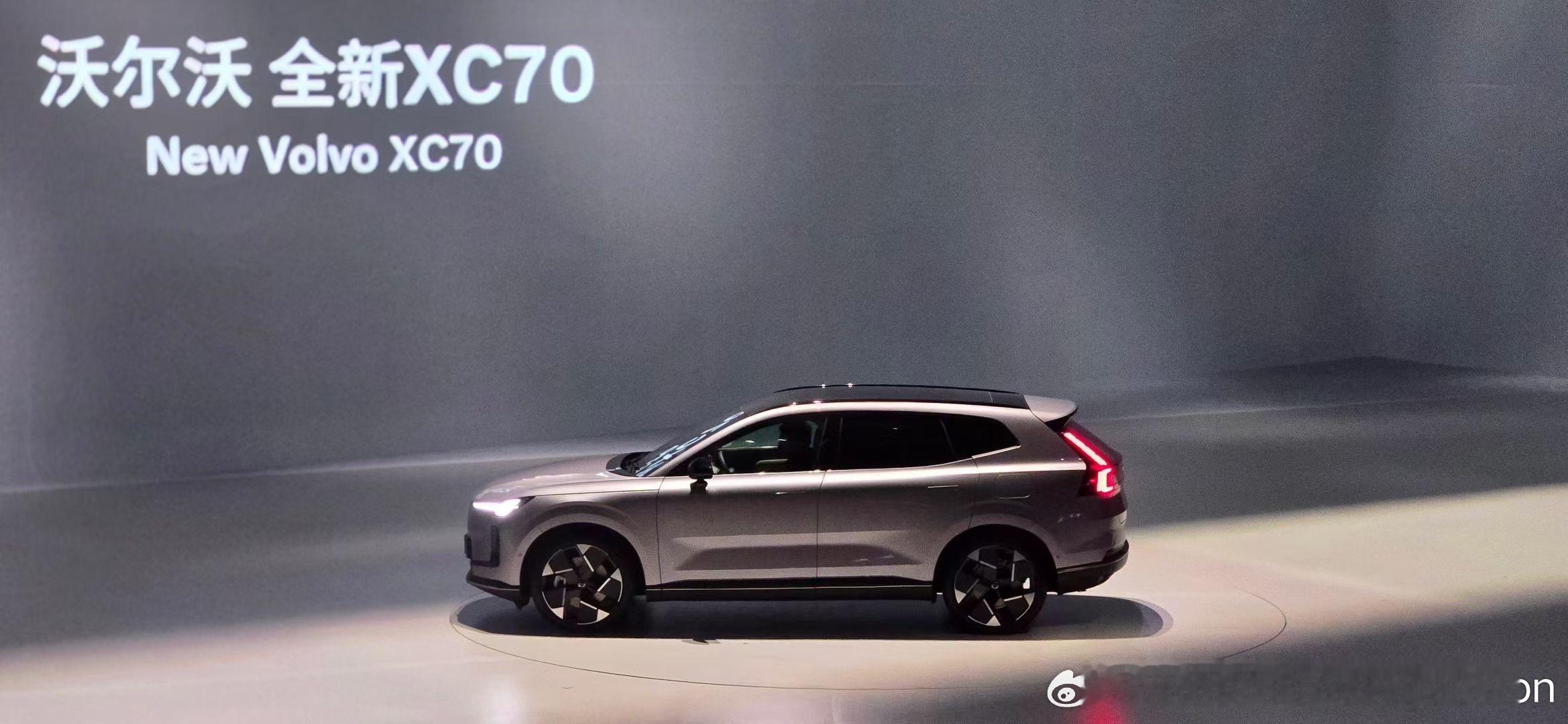 沃尔沃全新XC70，混动SUV，预售价29.99万起 ​​​