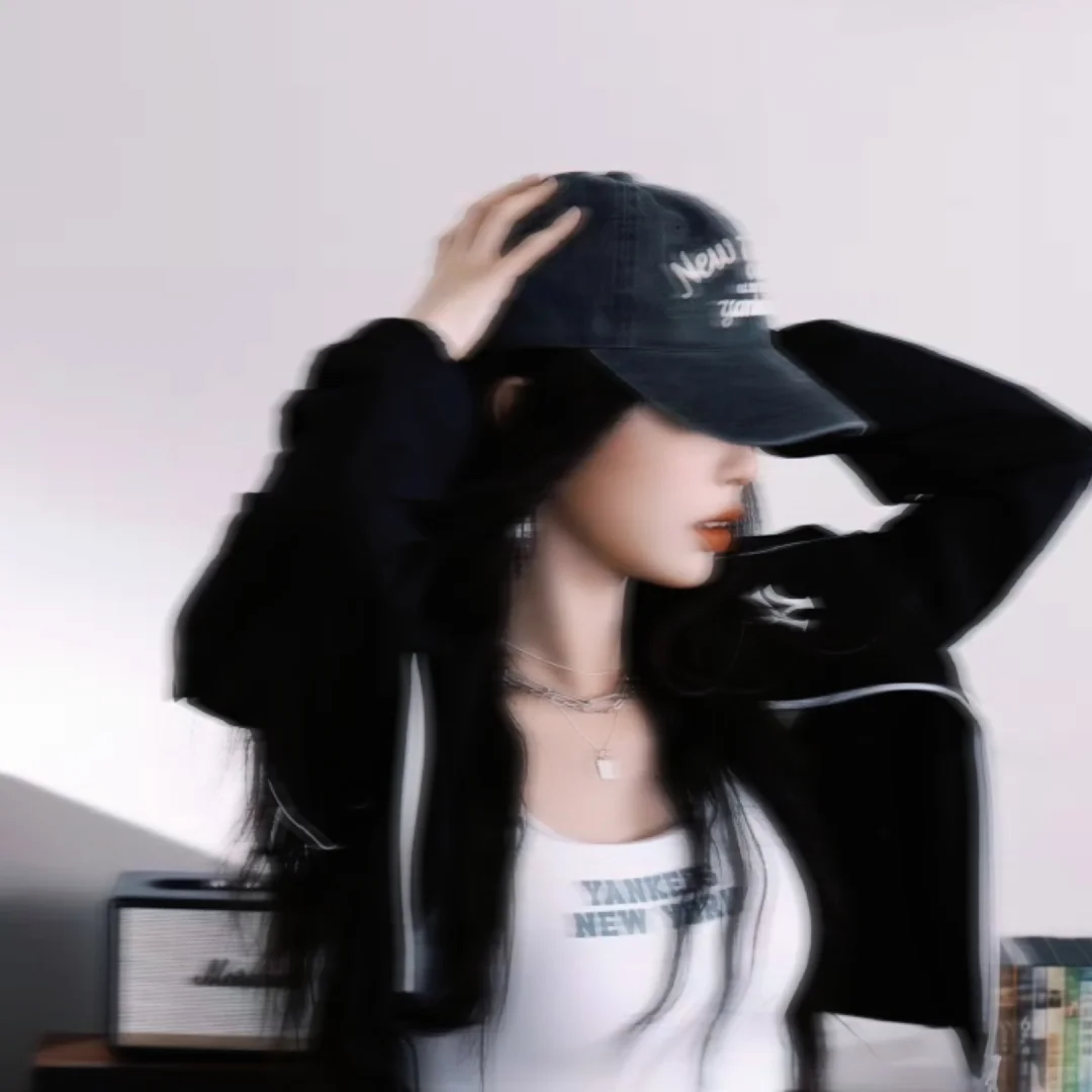 高冷美女欣头像