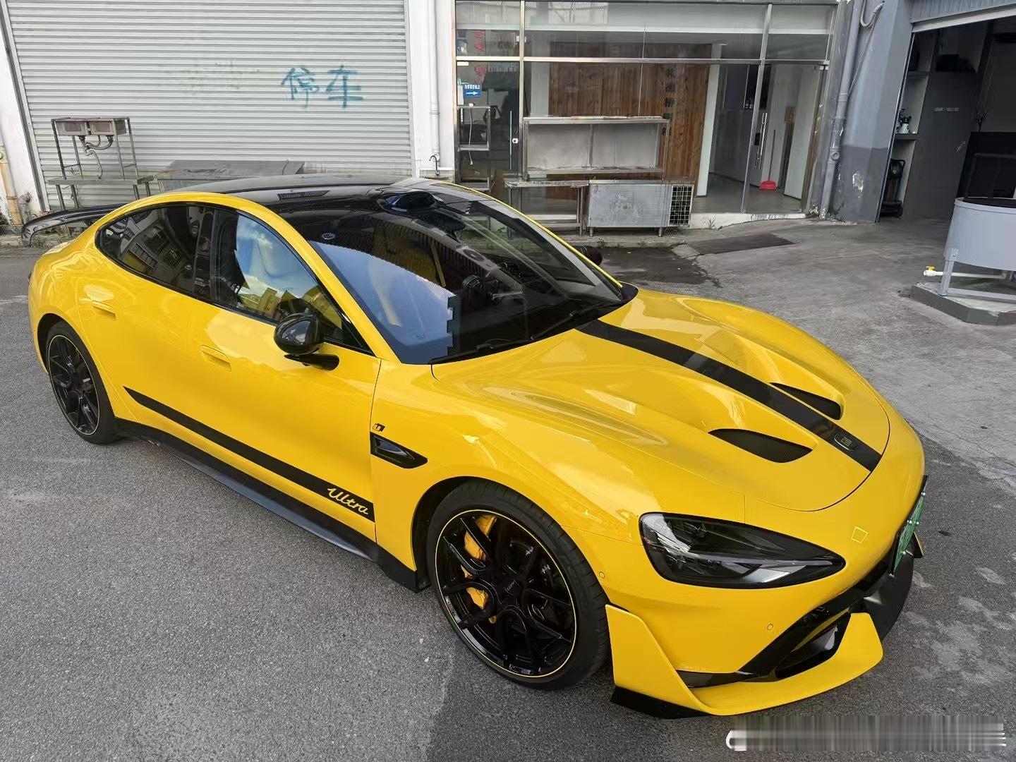 SU7 Ultra 挖孔车之炫福州  ​​​