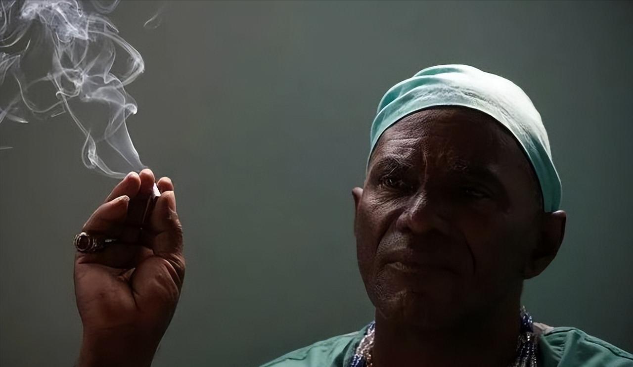 千万别乱吃！这种被吹成神药的致幻剂，其实是要命的毒品。

最近欧美特别火一种叫伊