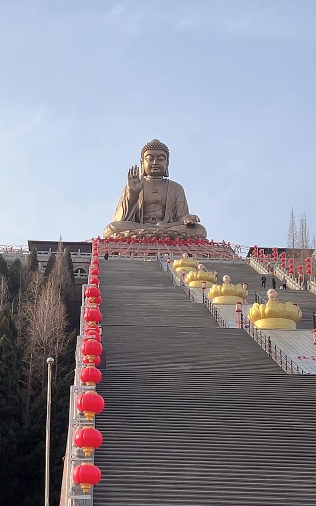 正月初七南山大佛
七星高照七喜临门