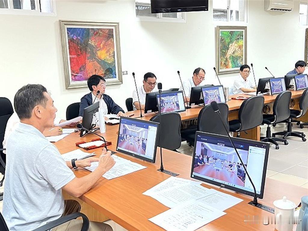 福州要把连江县收了？
今天，福州市和台湾的连江县首次举行视频会议，商议福马同城事