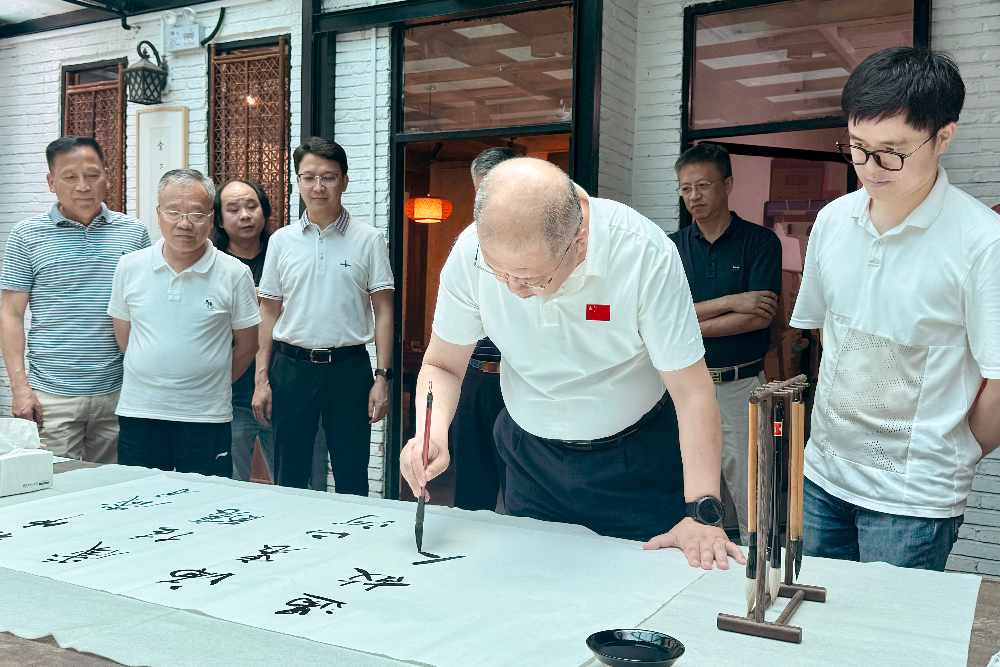 热烈欢迎中国食品工业协会马勇会长，第五届名酒评委陈处达、卢建春老师，白云边总工熊