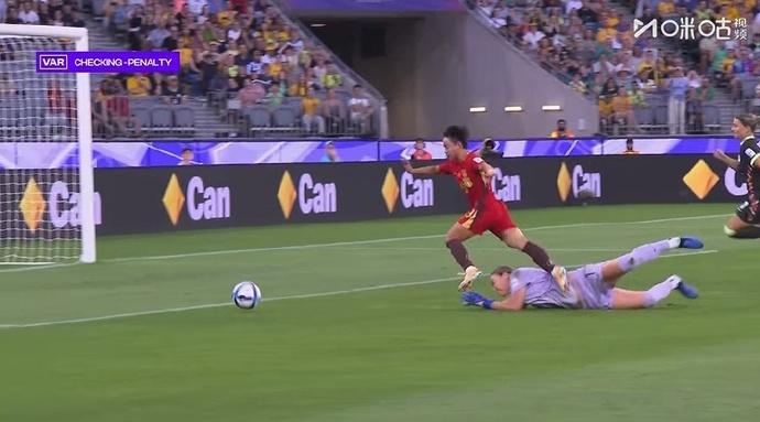 坚持走脚下，中国女足下半场能赢。

先丢一球，然后很快凭借张琳艳的突破造点扳回一