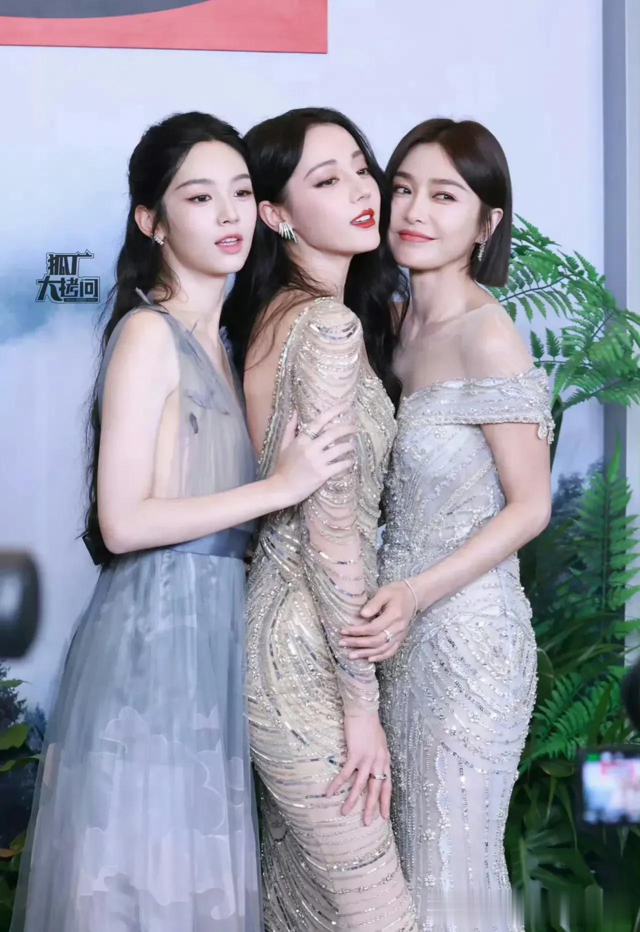 我喜欢第二个女孩子！
