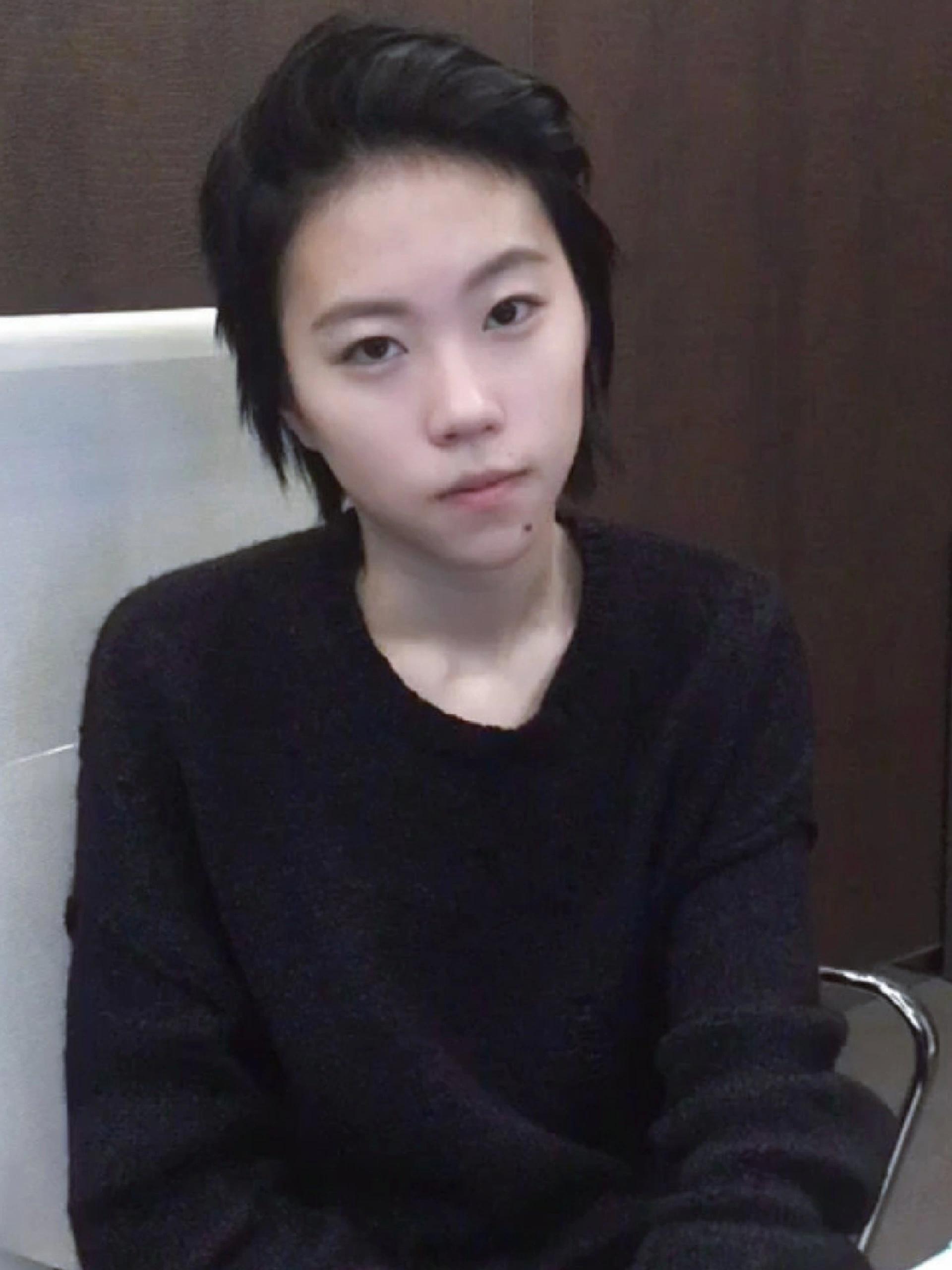 窦靖童紧张到喊妈妈救命王菲还不过来帮帮孩子歌手 倒数第一竞争激烈可爱的小紧张上线