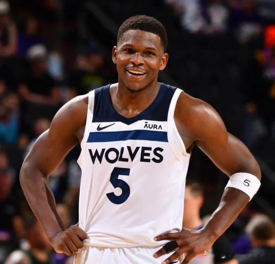 NBA 历史上季后赛得分最多的球员（括号内为真实投篮命中率）：

33.4 - 