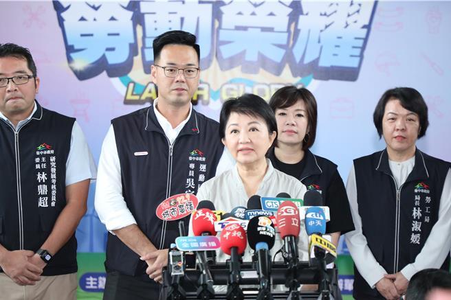 国民党副主席季麟连29日在中常会针对军购案，喊话韩国瑜，不要卖党求荣，并扬言开除