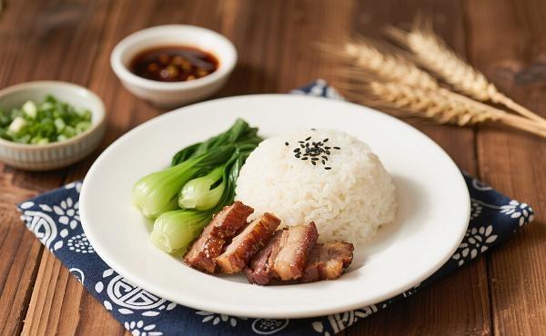 吃饭顺序有讲究：先吃菜，再吃肉，最后吃饭，很多人都吃反了
 
不少朋友吃饭，上来
