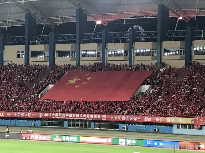 这次U23亚洲杯中日两队的晋级之路，完全是两种足球路线的极致碰撞。
中国U23靠