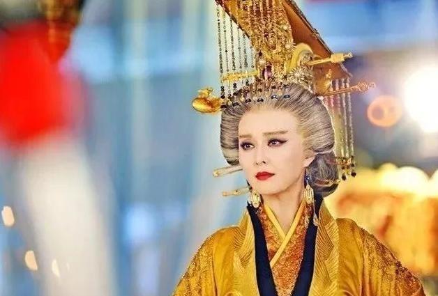 武则天临终前，一80岁老头来到她床前，看到后：狄仁杰骗了我
说实话，武则天这辈子