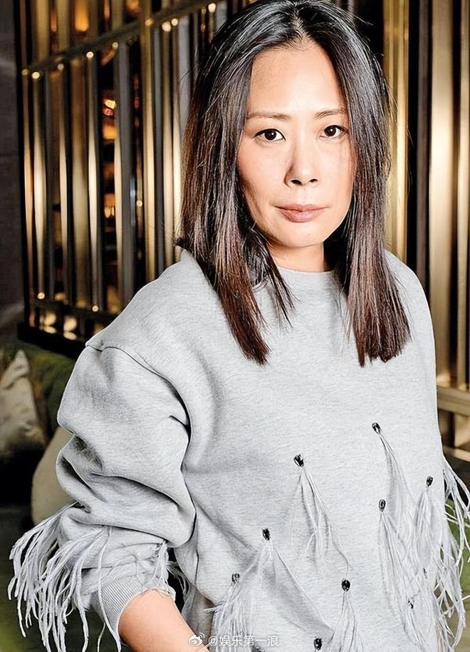 曝关淑怡目前全身插管 据港媒，有知情人士透露，关淑怡接受数小时手术后，目前全身插