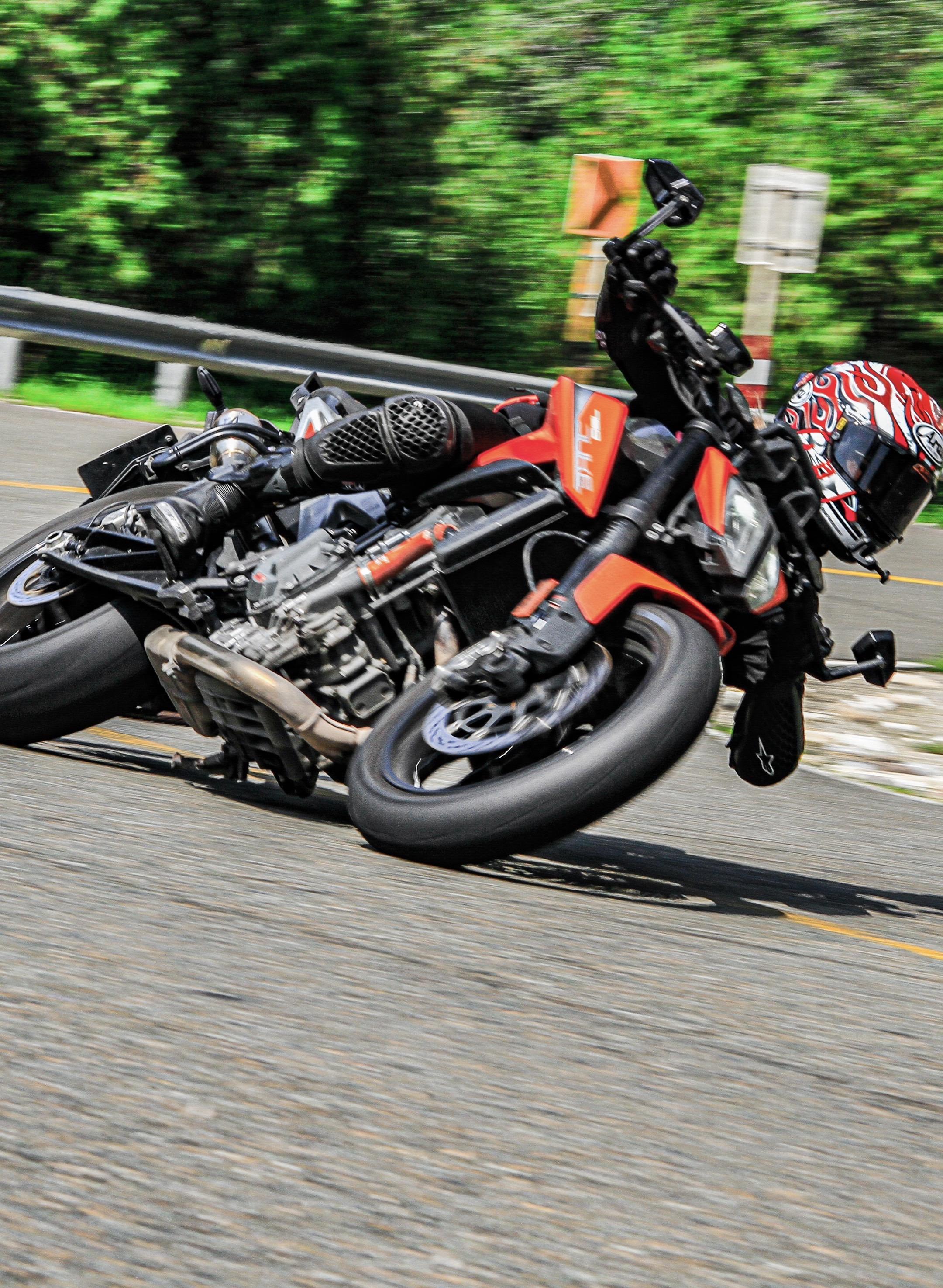 你内软绵绵的照片就别配硬曲了呗。