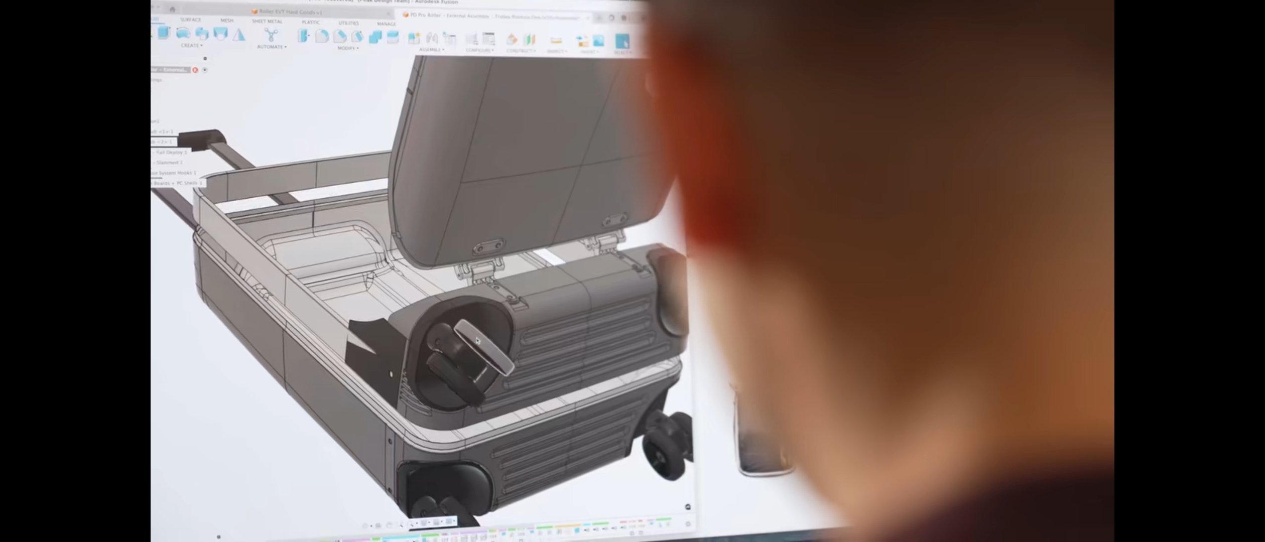 fusion360已经在工业上使用了，不是玩具了，接受光荣的进化吧 ​​​