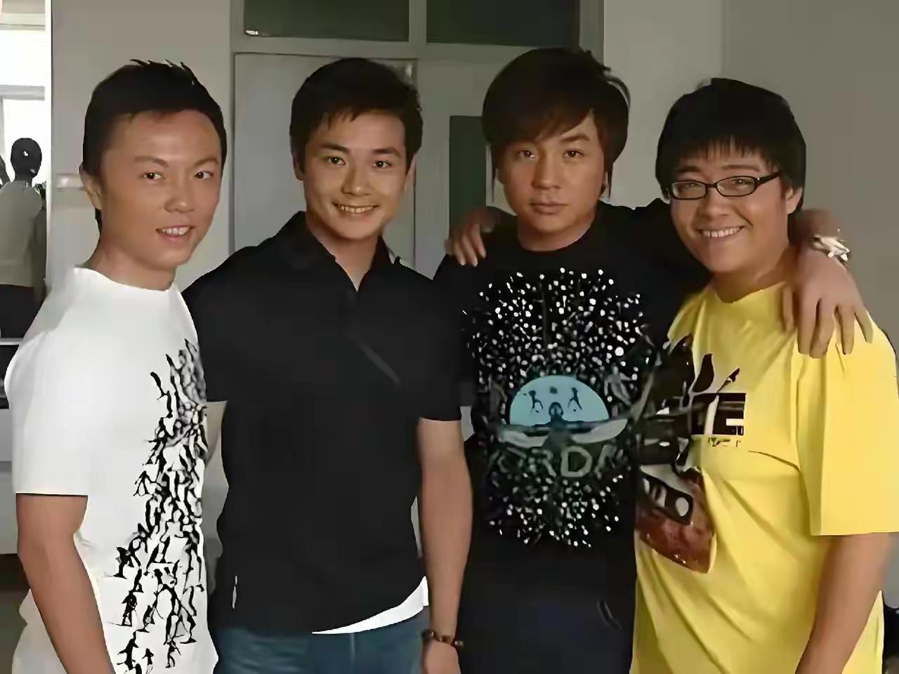 四位都是童星出道，
认识谢苗是通过《给爸爸的信》，演了一个值得父母“信任”的小小