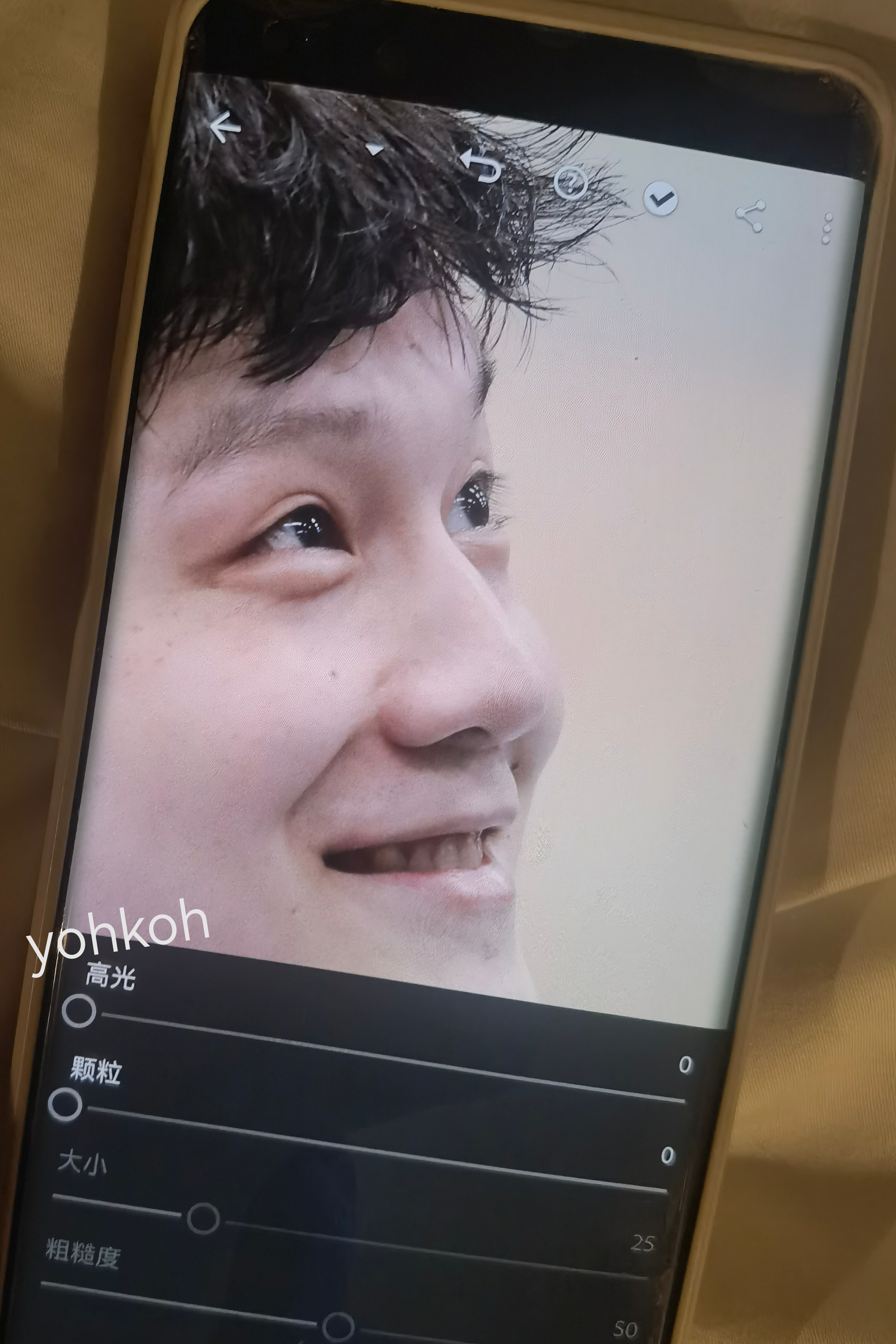 在修一些漂亮眼睛 