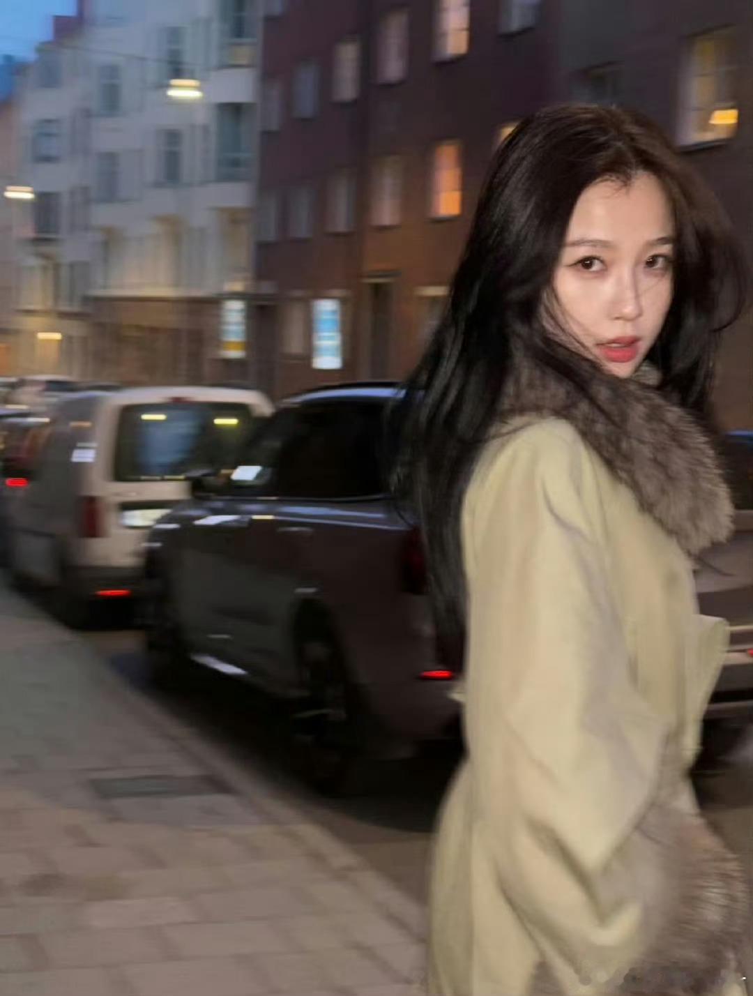 虞书欣好辣真的很喜欢虞书欣给人的反差感，明明脸很可爱很元气很萌，结果身材却是大长