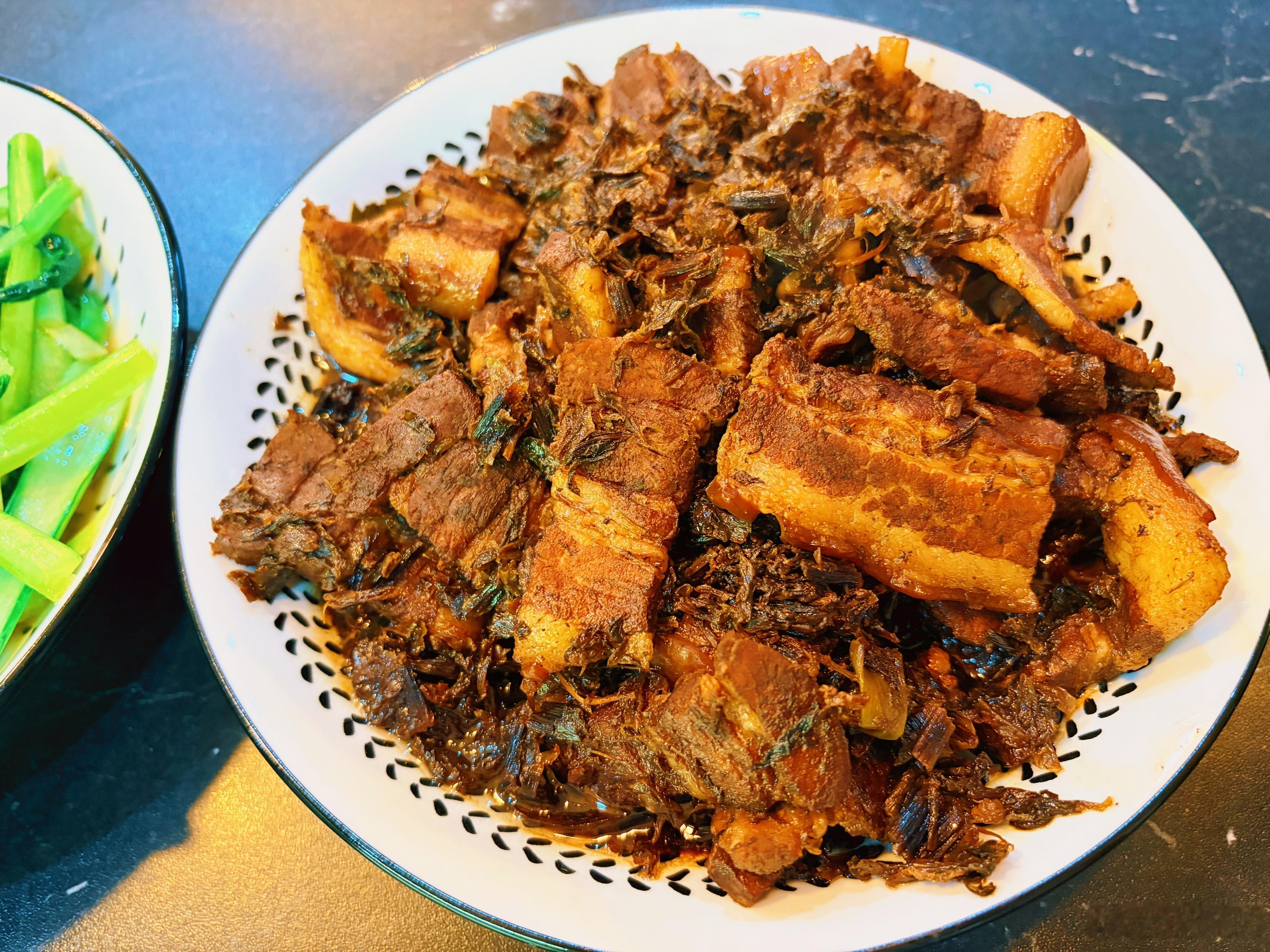 🔛开启认真做饭模式夜氏梅干菜烧肉～[手指比心]生活的模样深夜报社不可辜负的美食