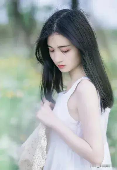 重庆，前妻晚上来看孩子，哭着对男人说：“我后悔了，咱俩复婚，过一次夫妻生活吧。”