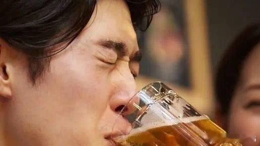 凤凰新闻【两性关系：不管你信不信，寿命长的男人，大多都有这6个好习惯】在寿命这件