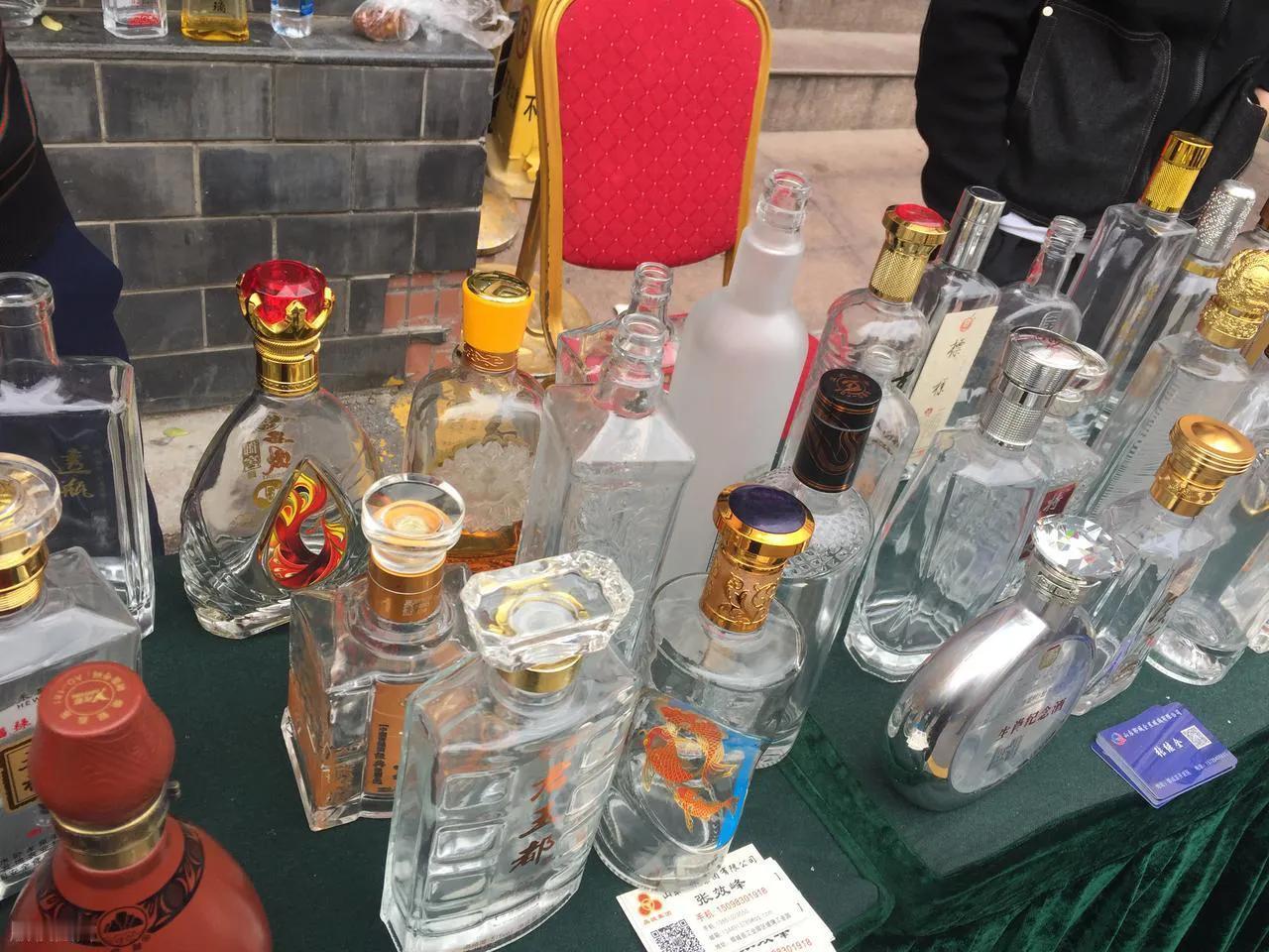 利益之下无底线，最该严惩的是源头
 一起涉案高达2.6亿元的特大假酒案告破，11