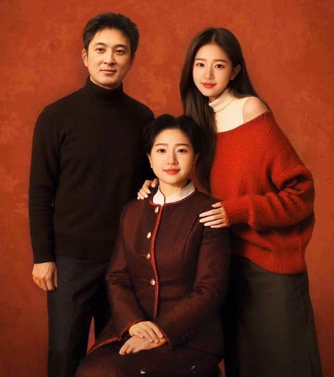#王思聪 黄一鸣#闪闪：多亏我争气长得像爷爷，好日子都在后面都是自己争取来的，4