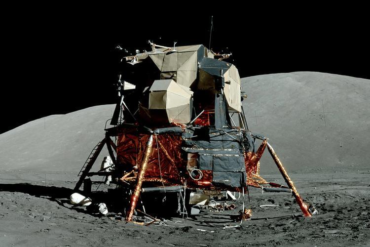 提到霍尼韦尔，很多人的第一印象都是润滑油、空气净化器等家用产品，几乎没人会把它和