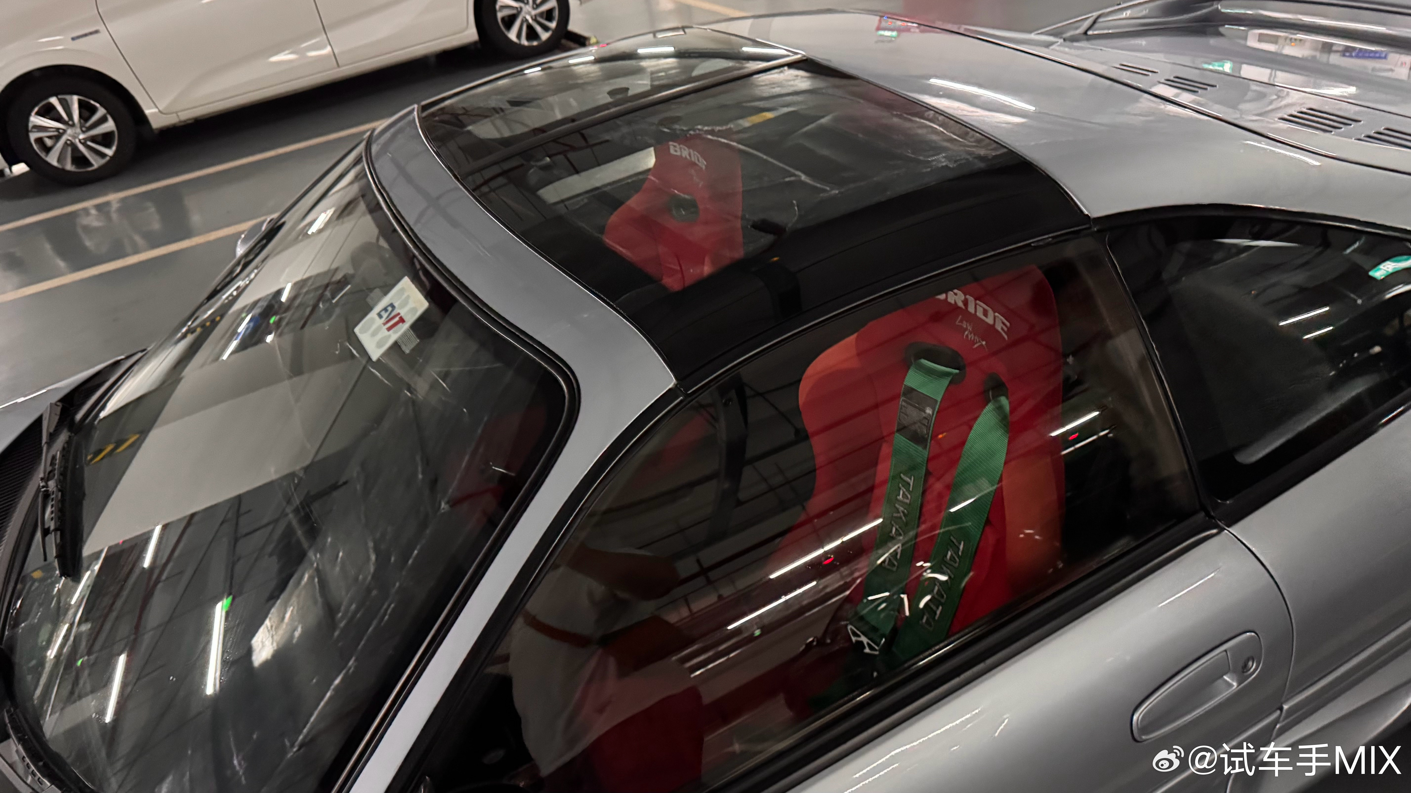 在澳门大学范围内很容易会遇到些特别的车精致得让人走不动的感觉❤️ 