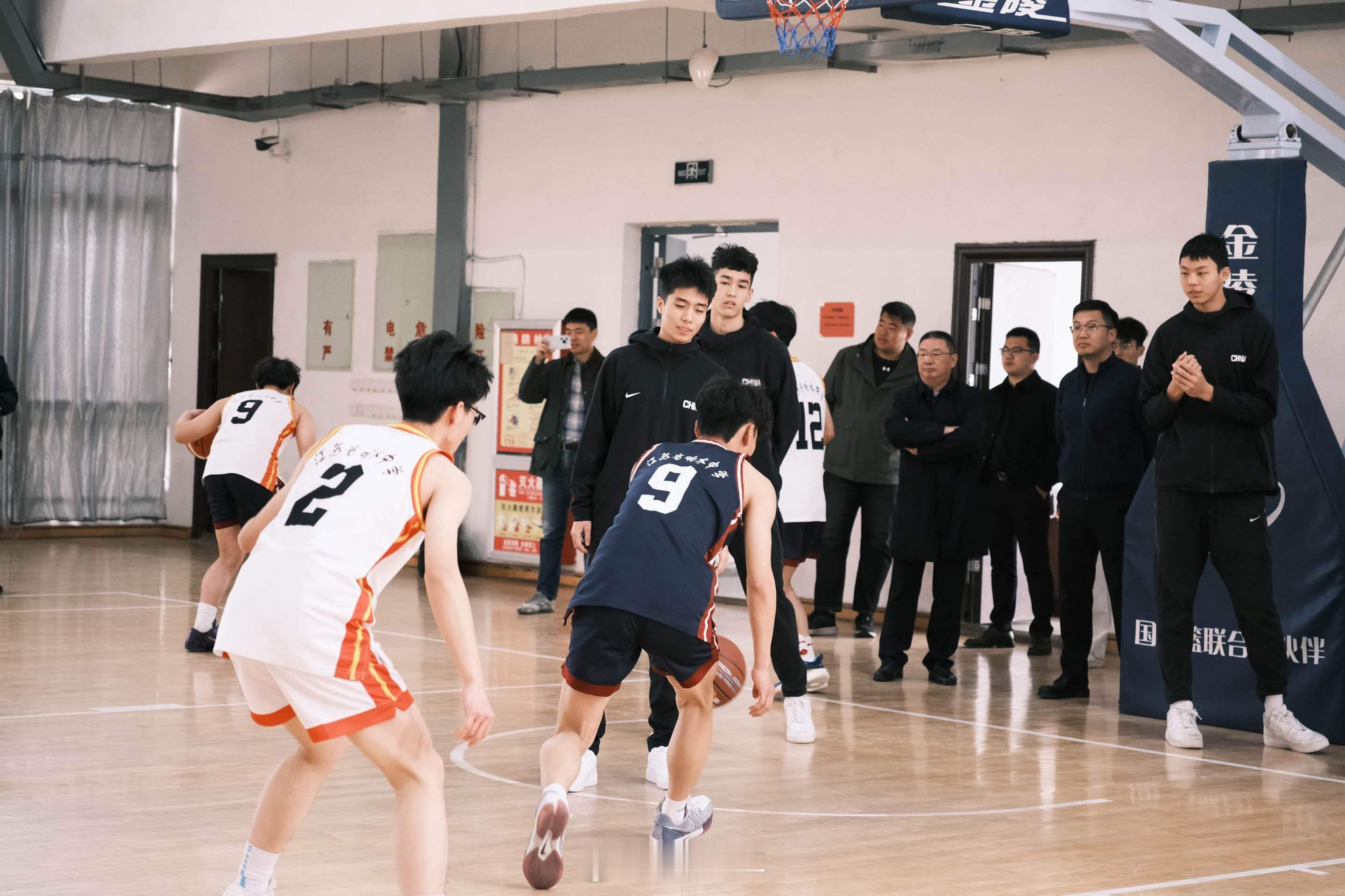 为备战U18男篮亚洲杯，中国U18男篮在江苏响水还有一站热身怕。日前，中国U18