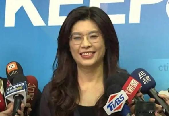 郑丽文可能才是两岸“统一”最大的绊脚石！很多人以为，她当选是“统派”的胜利，但实