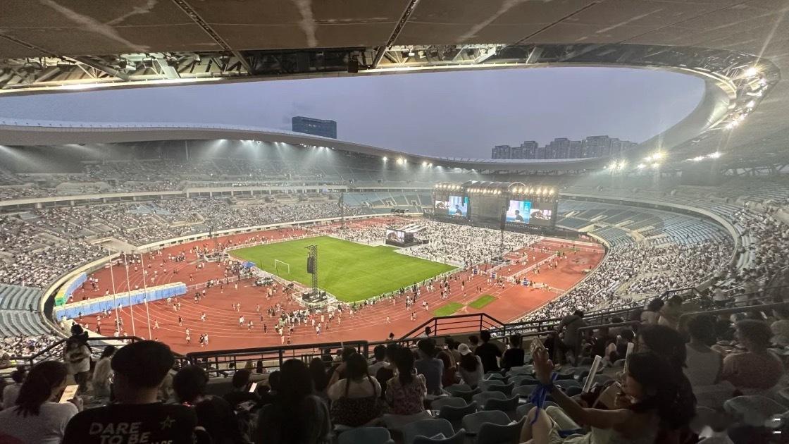 她们说这个比五源河还大 ​​​