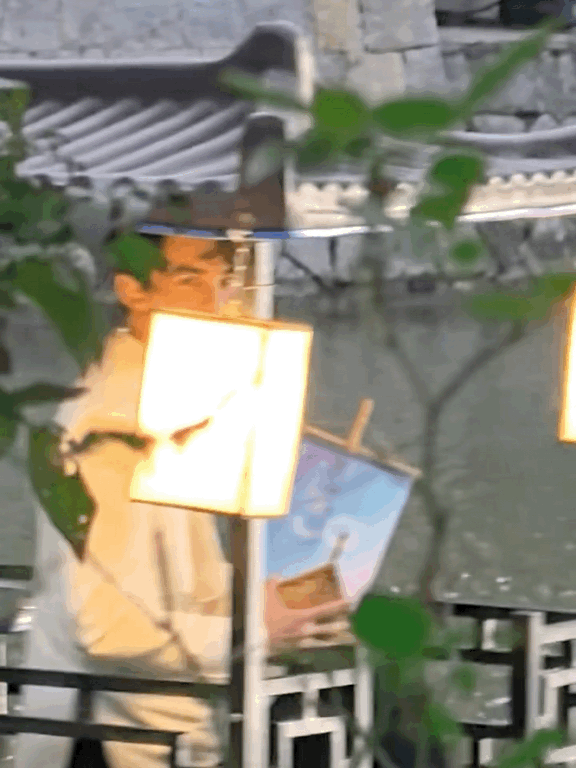 “收！” ✊可爱捏磊磊吴磊就这么被大嗓门粉丝调侃