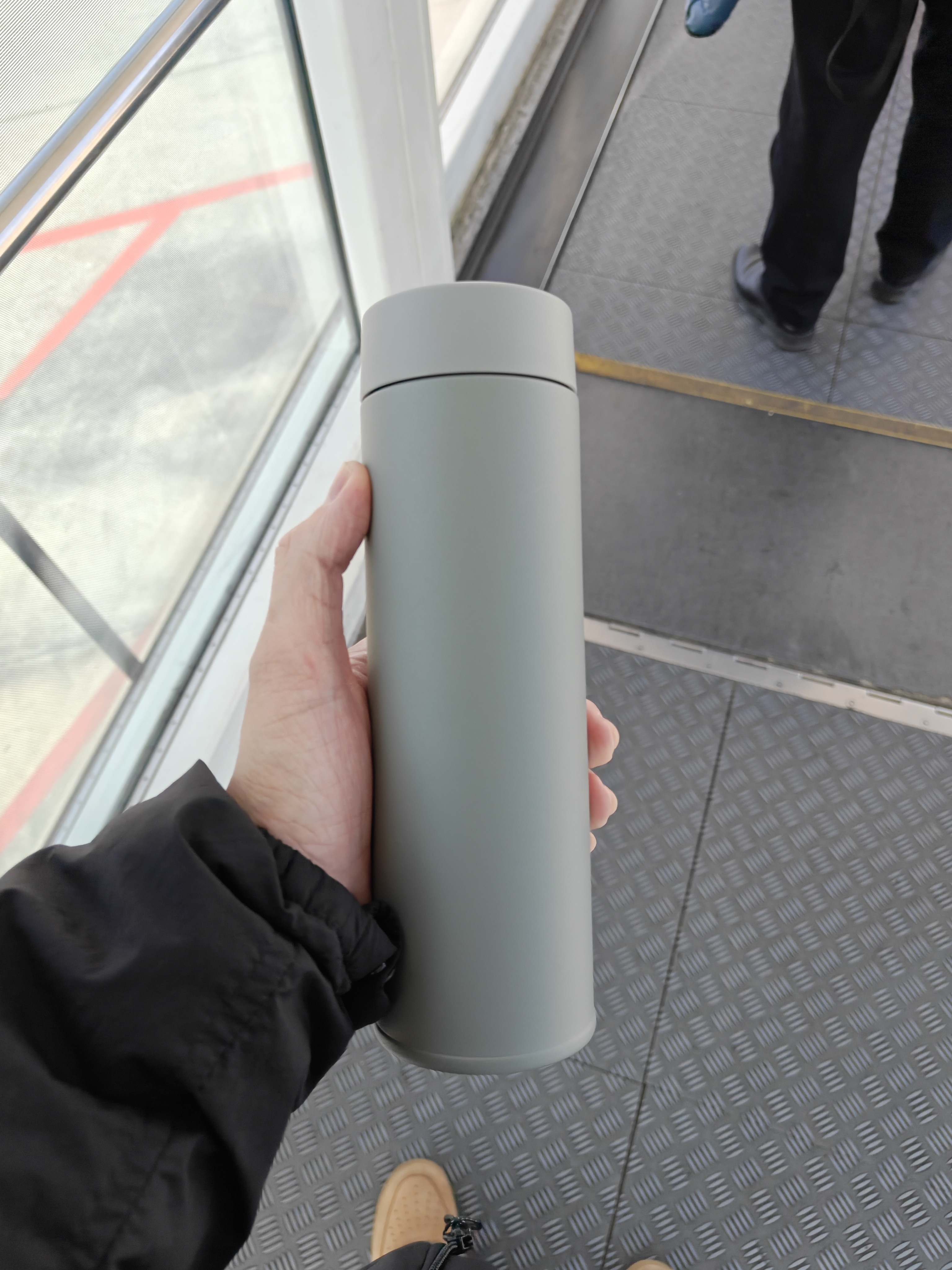 上了年纪，出门都是保温杯随身了