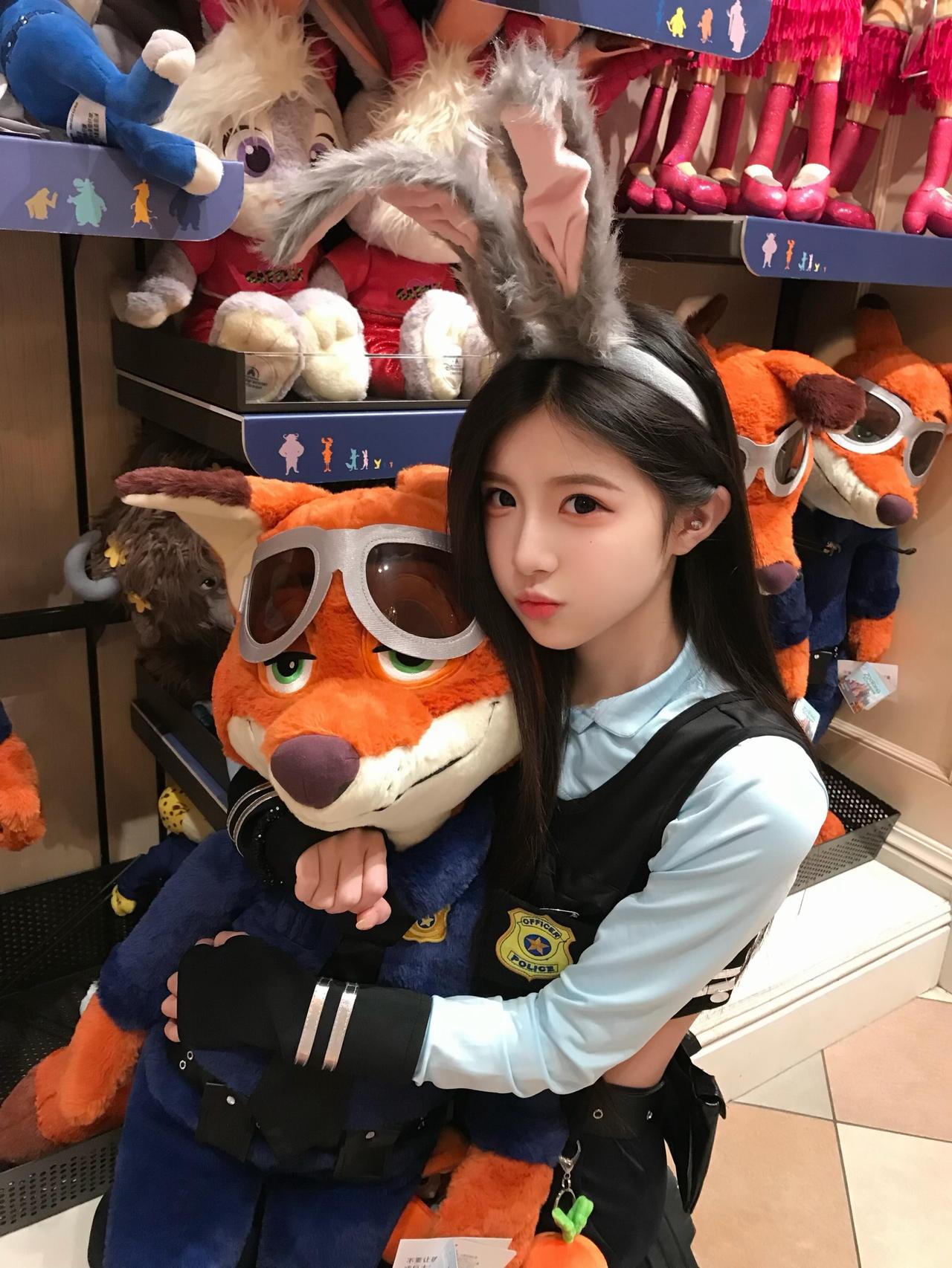 兔子警官👮翻到了cos朱迪时遗落的照片