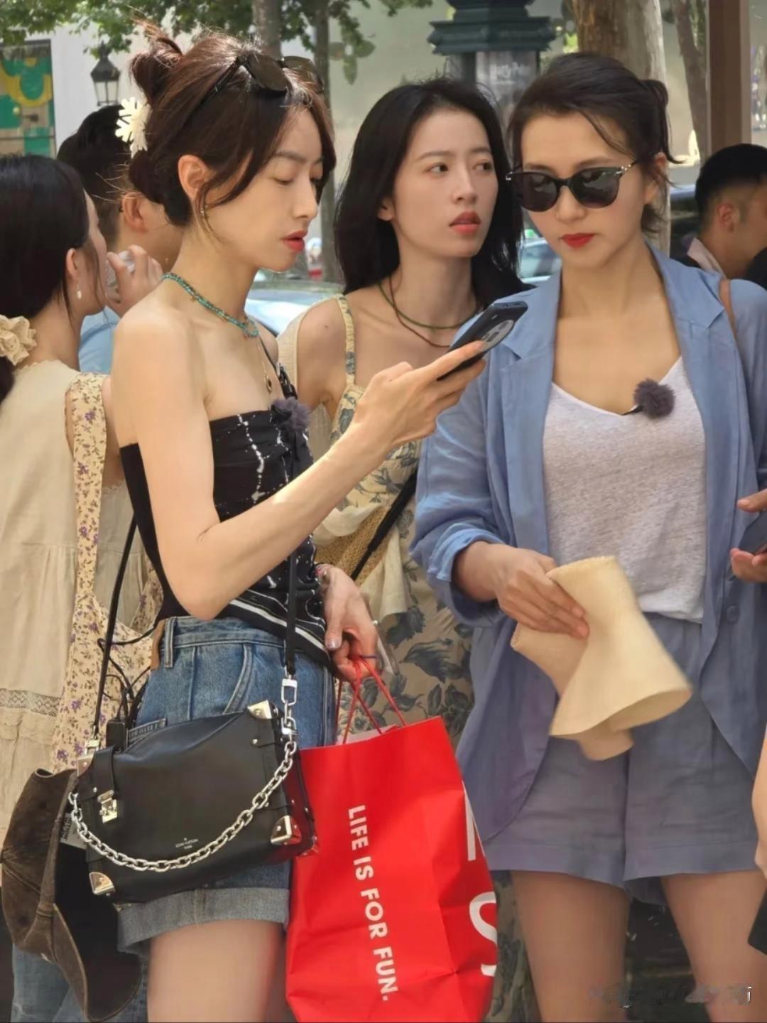宋茜生图好瘦啊，没想到上镜刚好的身材,真人瘦成这样 ​​​