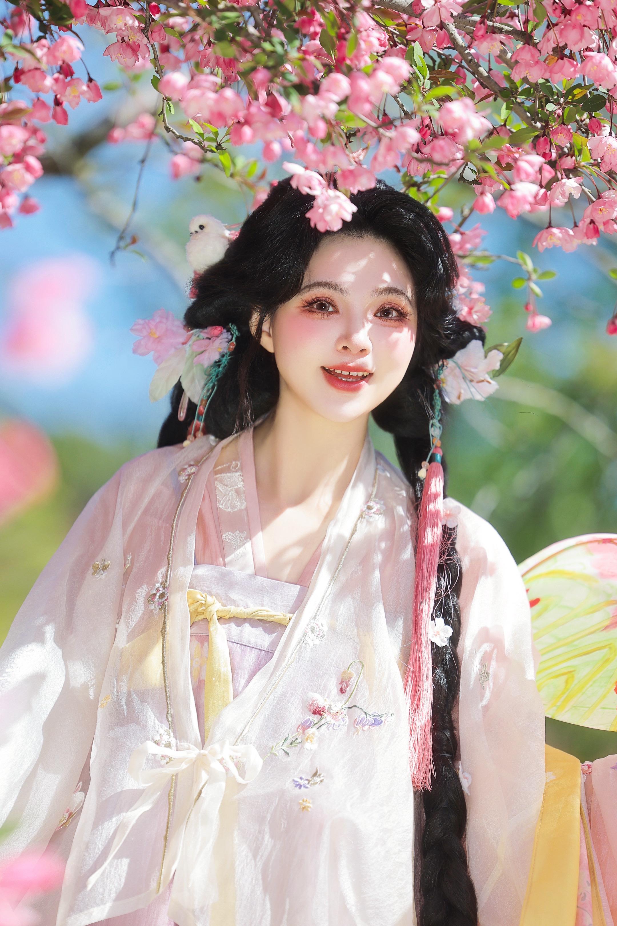 海棠红浅，平分春半。摄/后：我