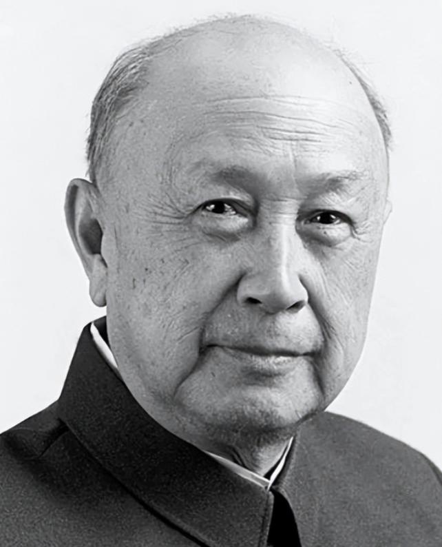 晚年，钱学森整天躺着，不爱说话，也不理人，家人以为他得了老年痴呆，谁知当医生问他