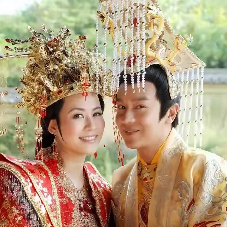 王宝钏步步为营，翻身做太子妃生龙凤胎，薛平贵只有眼红的份
 
谁规定宰相千金就得