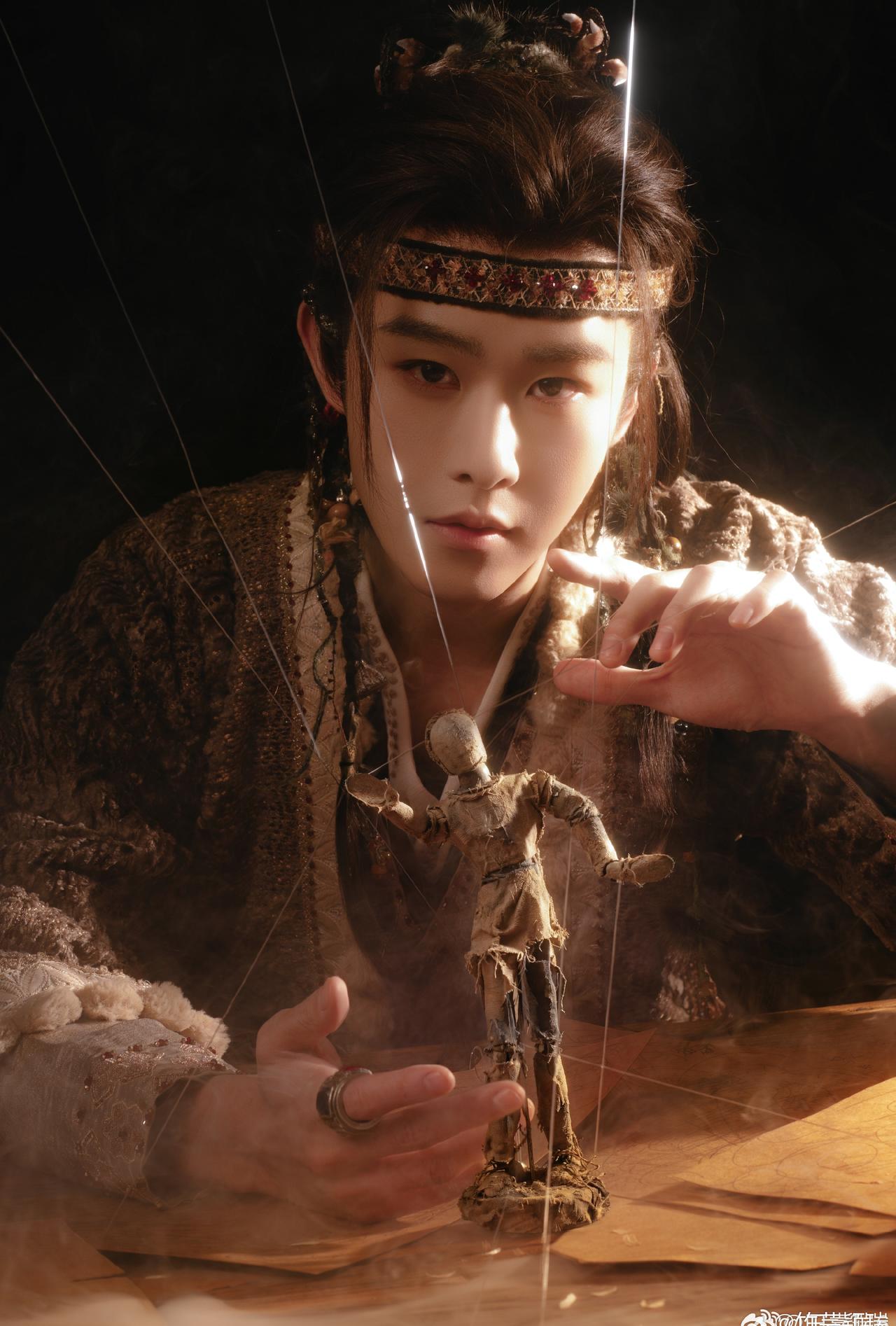 田嘉瑞田嘉瑞寄灵 🦊田嘉瑞月鳞绮纪  你好好发光,我好好努力,你万丈光芒,我努