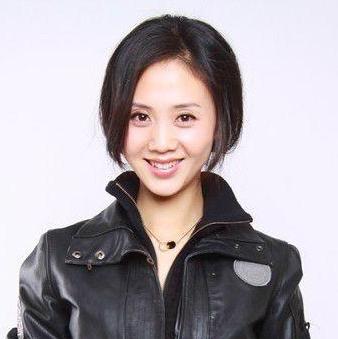 演员朱袁员近期作品密集。2026年6月7日，其参演的刑侦剧《迷墙》在CCTV-8