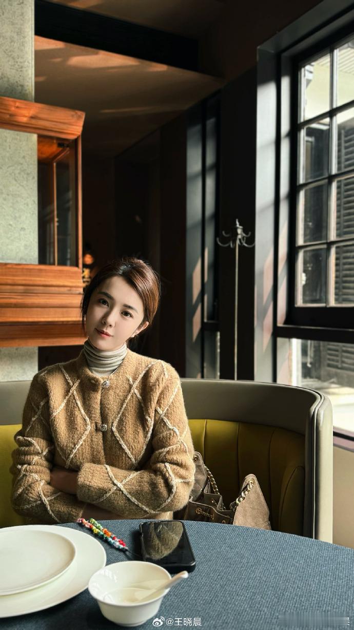 王晓晨是在说谁王晓晨 日子怎么会和谁过都一样 王晓晨发文：“吃了不合适的药，引发