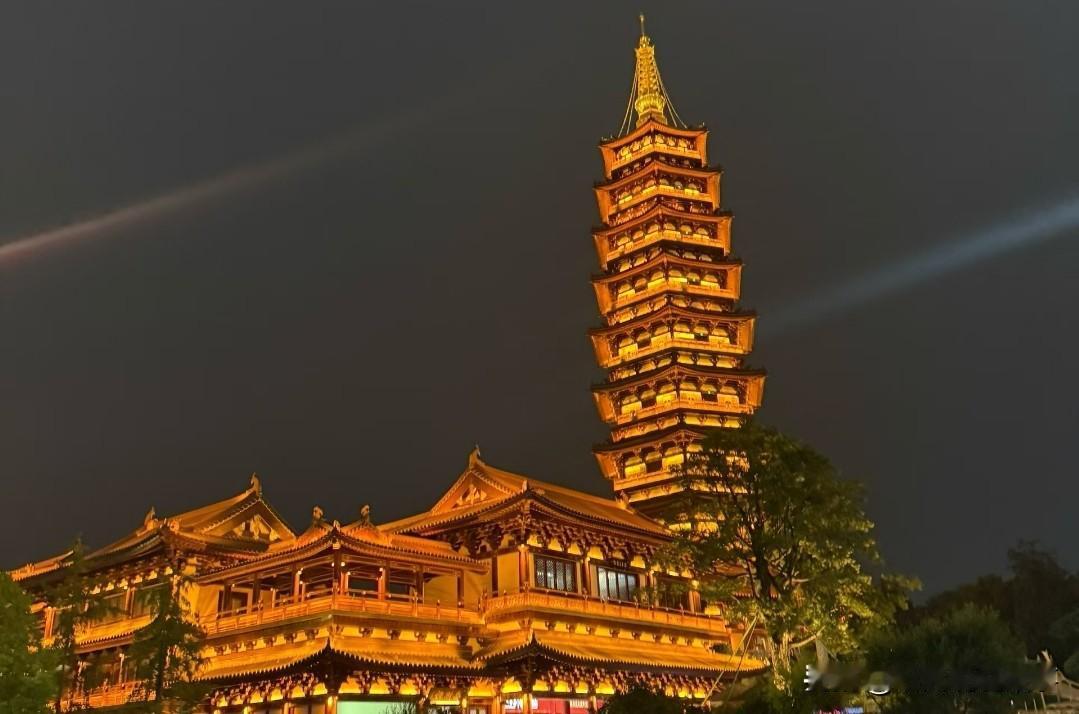 [锦鲤到来]算命的人说你命不好，你怎么办？

我觉得网上需要监管，尤其是生肖论，