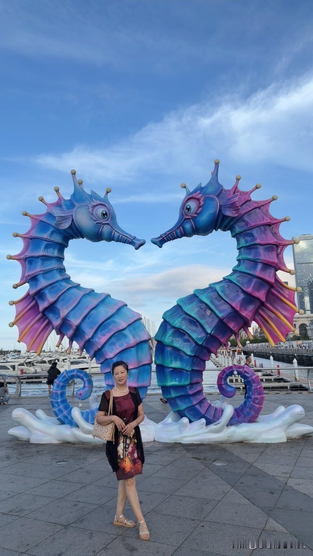 刚才女儿又说我没苦硬吃了。
前些日子，弟弟家的儿子从美国回抚顺了，我买了火车票，